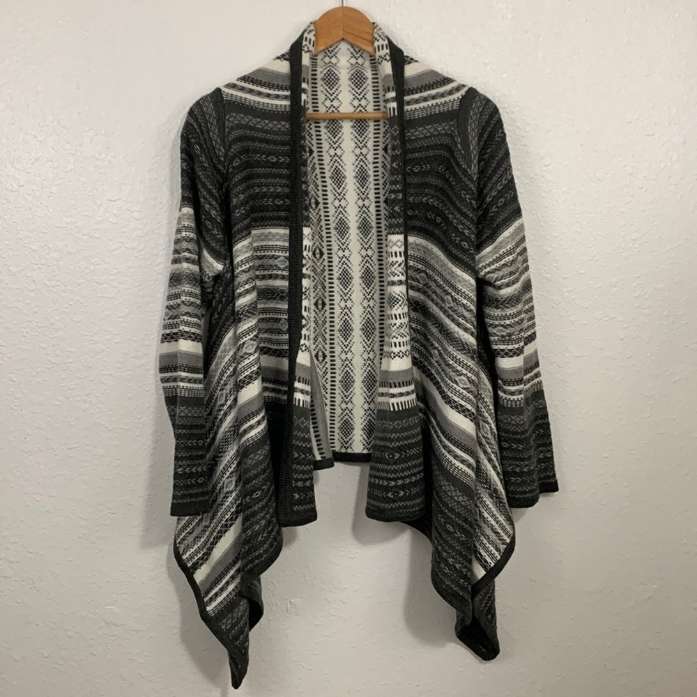 Open-Front Black & White Patterned Women's Cardigan Sweater